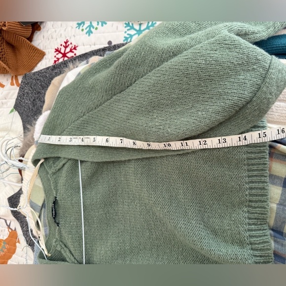 J Roberts Sherpa’ Soft Sweater Sage Green  size medium - Picture 8 of 8